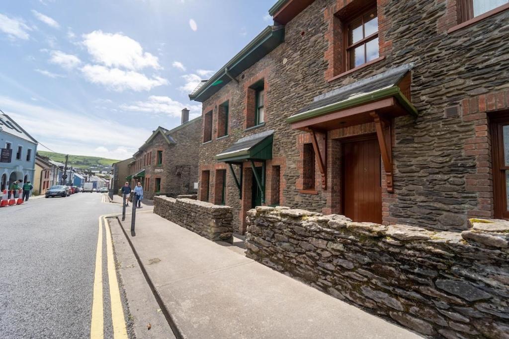 Burnham View Villa Dingle Exteriör bild